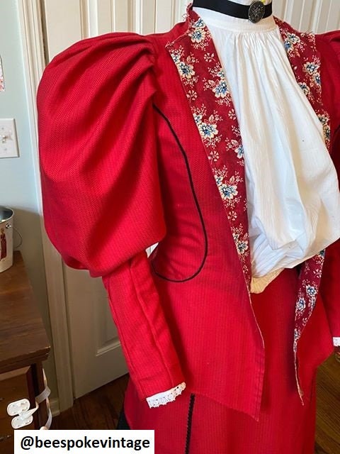 1890s Ladies Robe de Voyage - Victorian - Belle Epoque Traveling Jacket - 1895 Pattern #E0177 - 32 Inch Bust