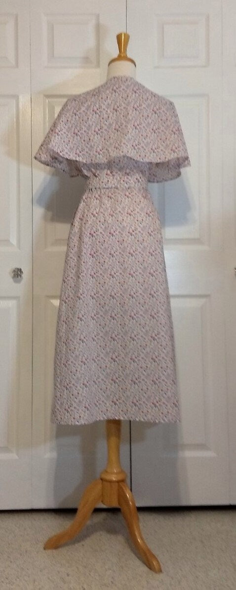 1930s Ladies Capelet Dress With Front Scarf Tie - Pattern #T3412 - 38 Inch Bust