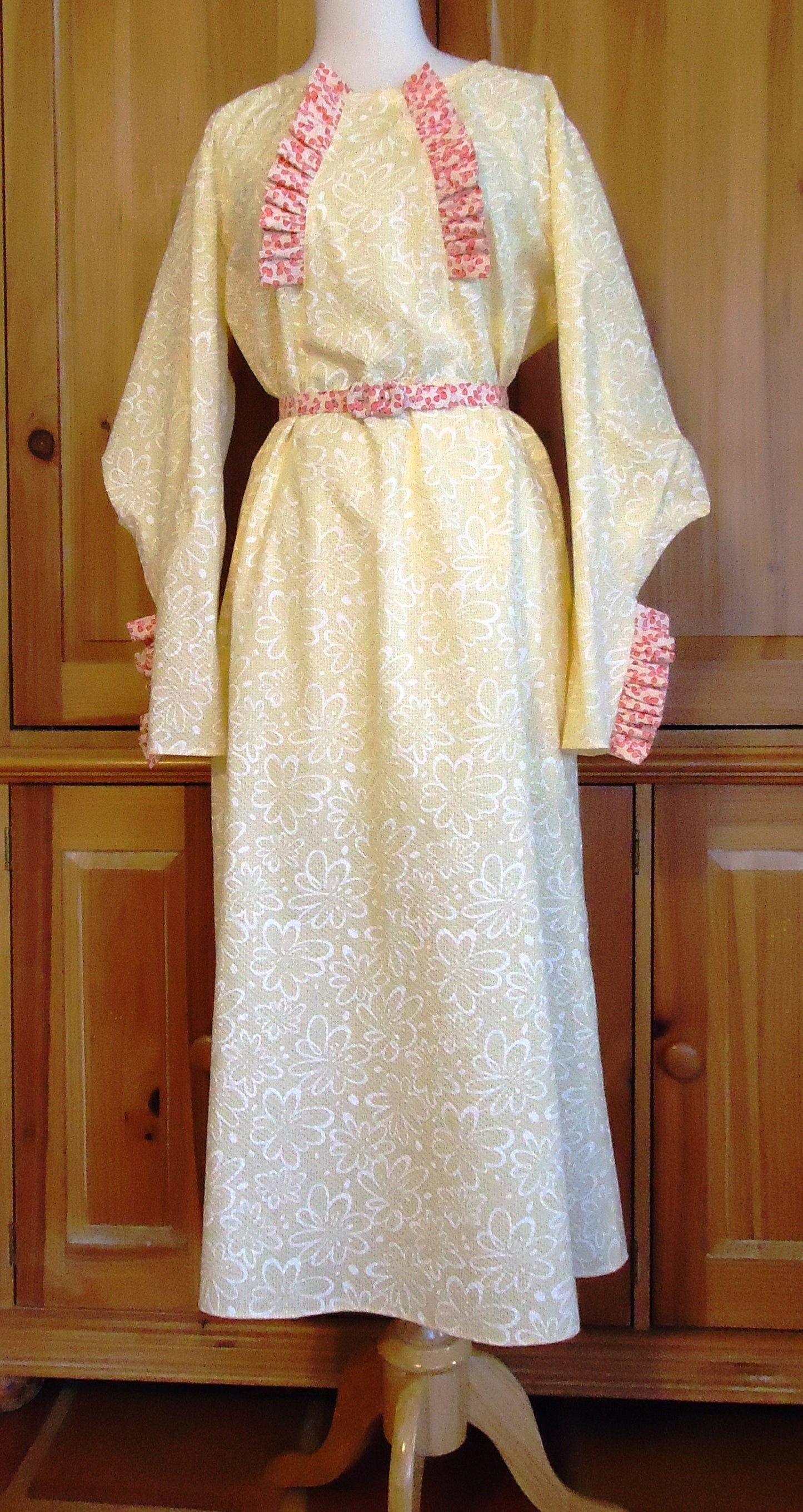 1930s Ladies Dress With Collar And Sleeve Options- Reproduction 1934 Sewing Pattern #T7744 - 44 Inch Bust