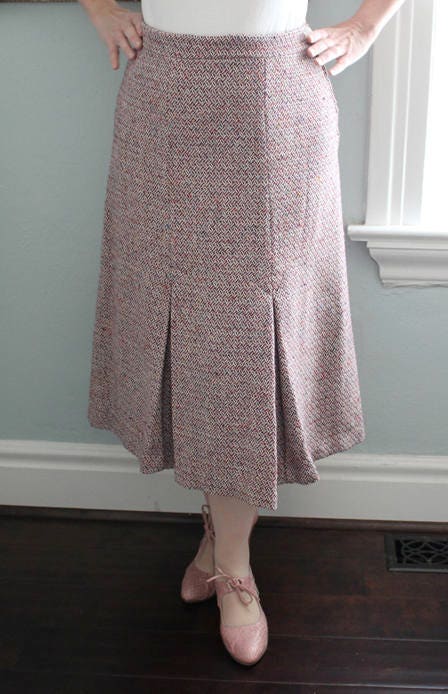 1930s Ladies Skirt With Patch Pockets- Reproduction 1936 Sewing Pattern #T1047 - 30 Inch Waist