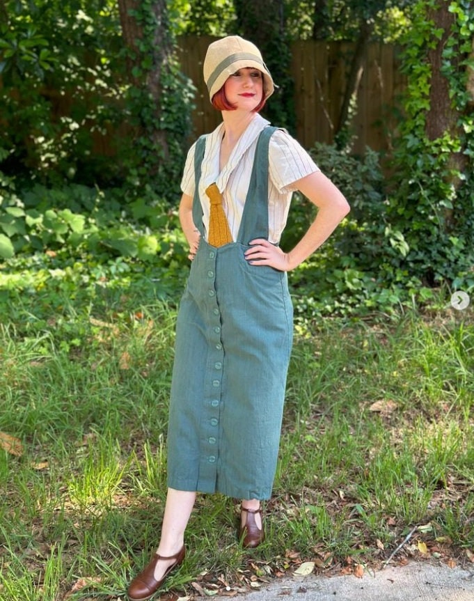 1920s Ladies Jumper With Strap Pockets - Reproduction 1925 Sewing Pattern #Z4090 - 36 Inch Bust