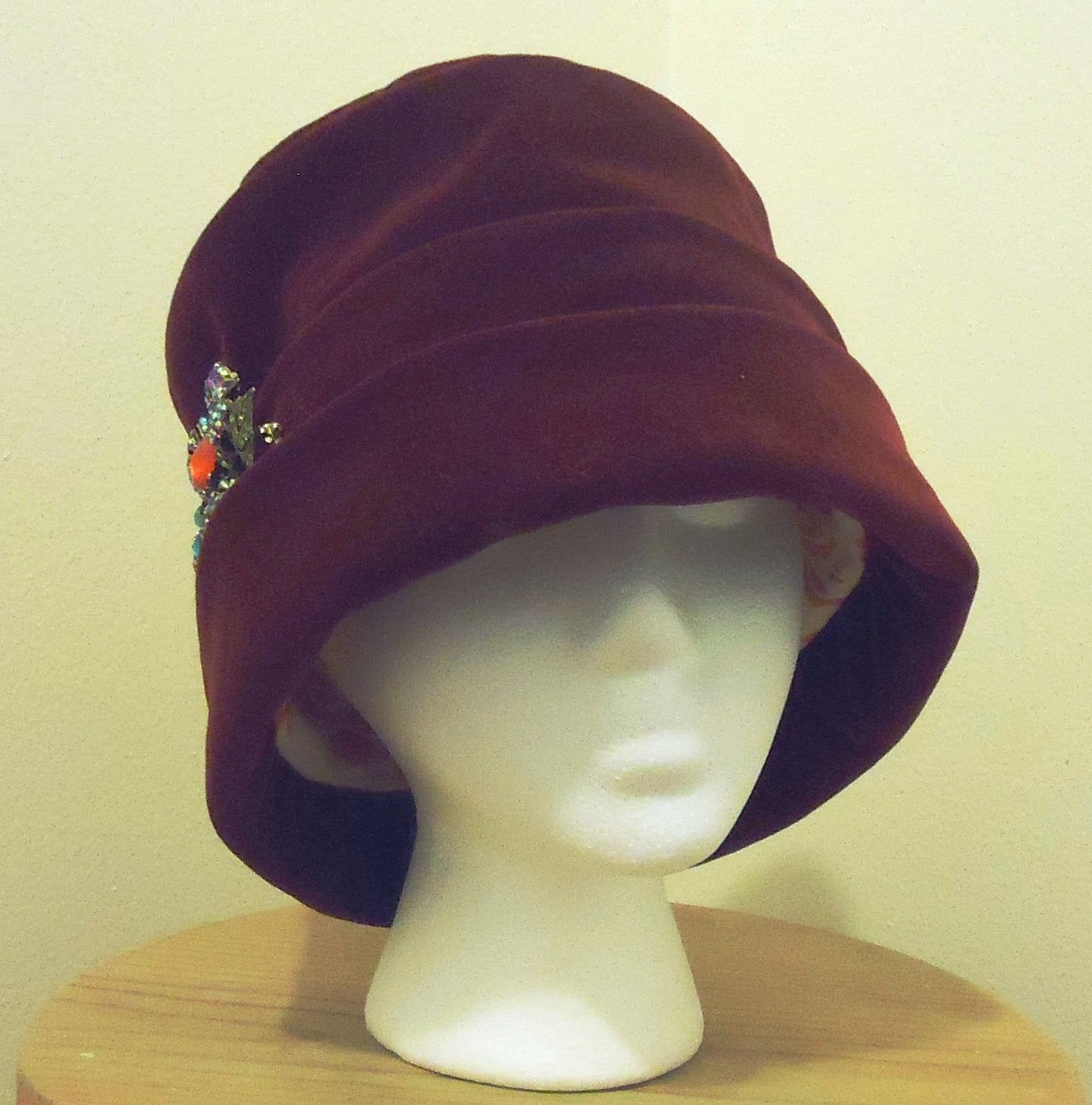 1920s Ladies Pleated Cloche Hat - INSTANT DOWNLOAD - Reproduction 1925 Sewing Pattern #H1440 - PDF- Print at Home