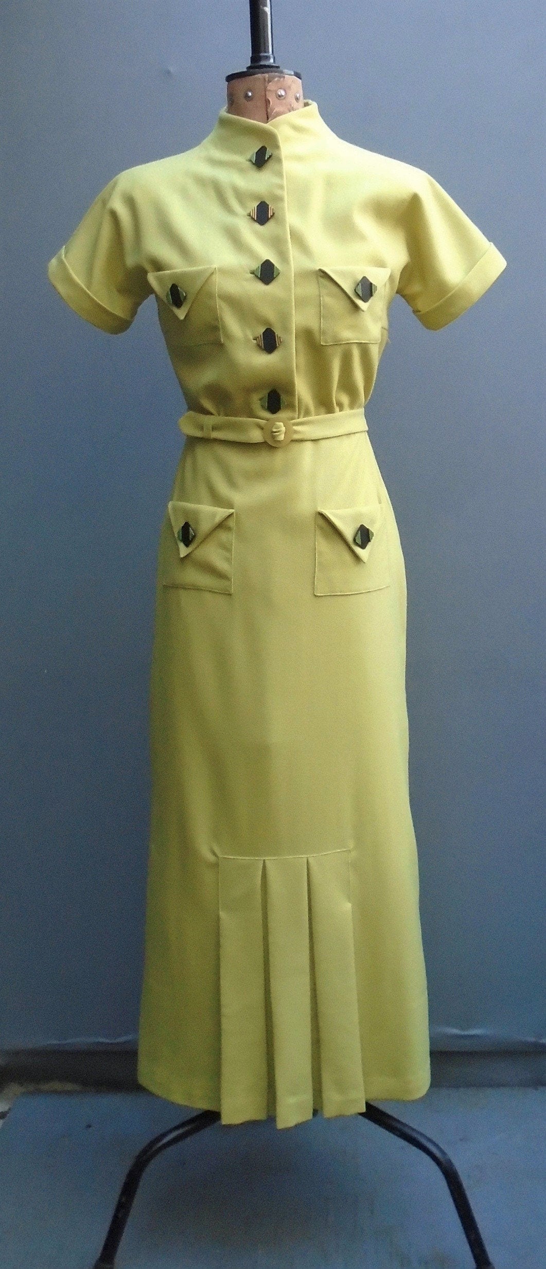 1930s Ladies Day Dress With Kick Pleats - Reproduction 1935 Sewing Pattern #T1642 - 36 Inch Bust