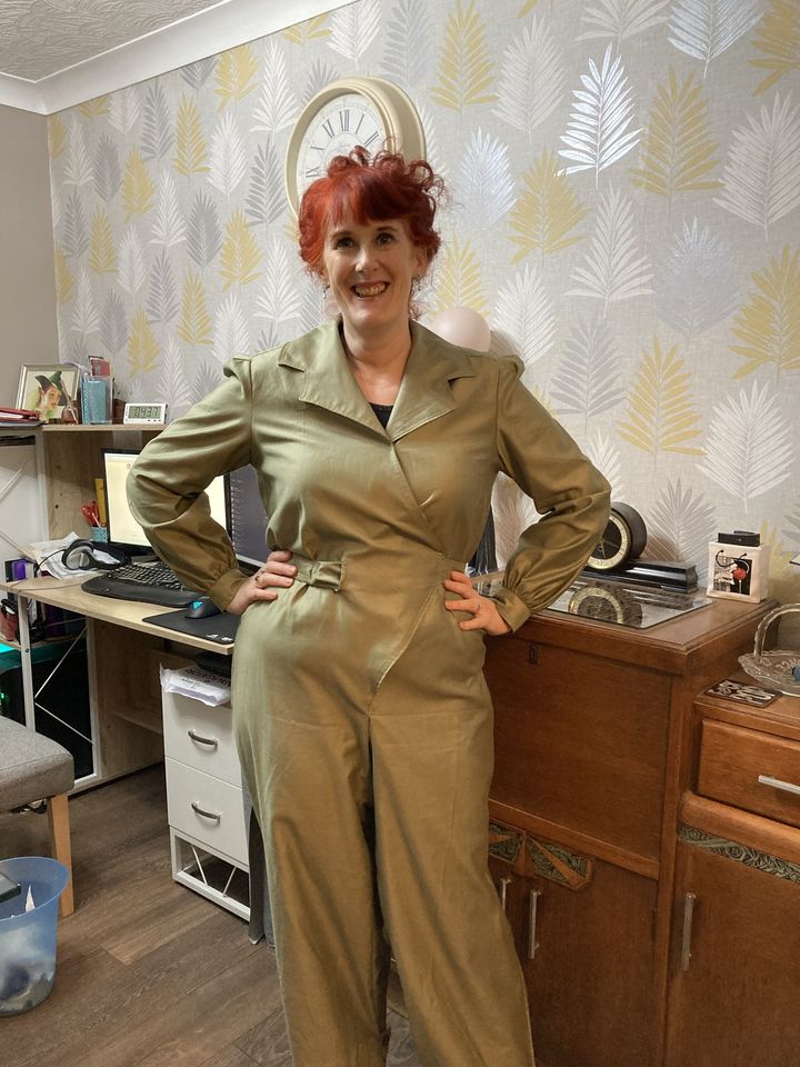1940s Coverette MULTISIZED  Bust 32"-54" Overalls WWII Rosie the Riveter -  #2795 [PAPER]
