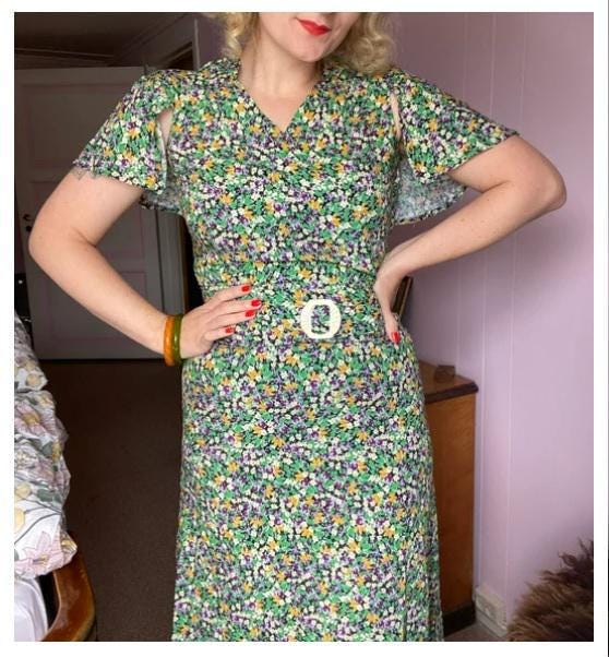1930s Ladies Day Dress With Cape Sleeves - INSTANT DOWNLOAD - Reproduction 1935 Sewing Pattern #T0135 [PDF - PRINT AT HOME]